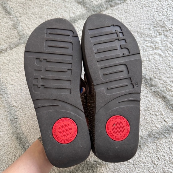 Fitflop Lottie Sandals Thong Flip Flop Bronze brown metallic slip on wedge 9 - Picture 7 of 12